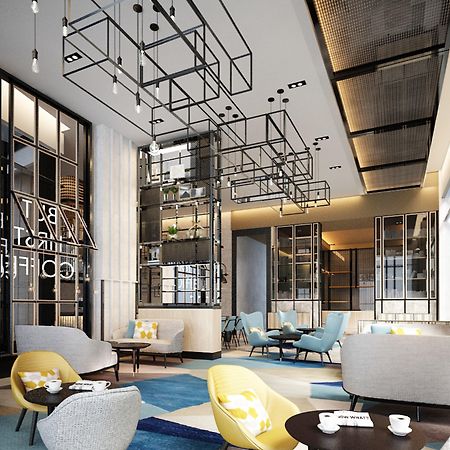 Holiday Inn&Suites Siracha Laemchabang, an IHG Hotel Si Racha Bagian luar foto
