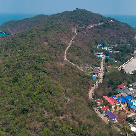 Holiday Inn&Suites Siracha Laemchabang, an IHG Hotel Si Racha Bagian luar foto