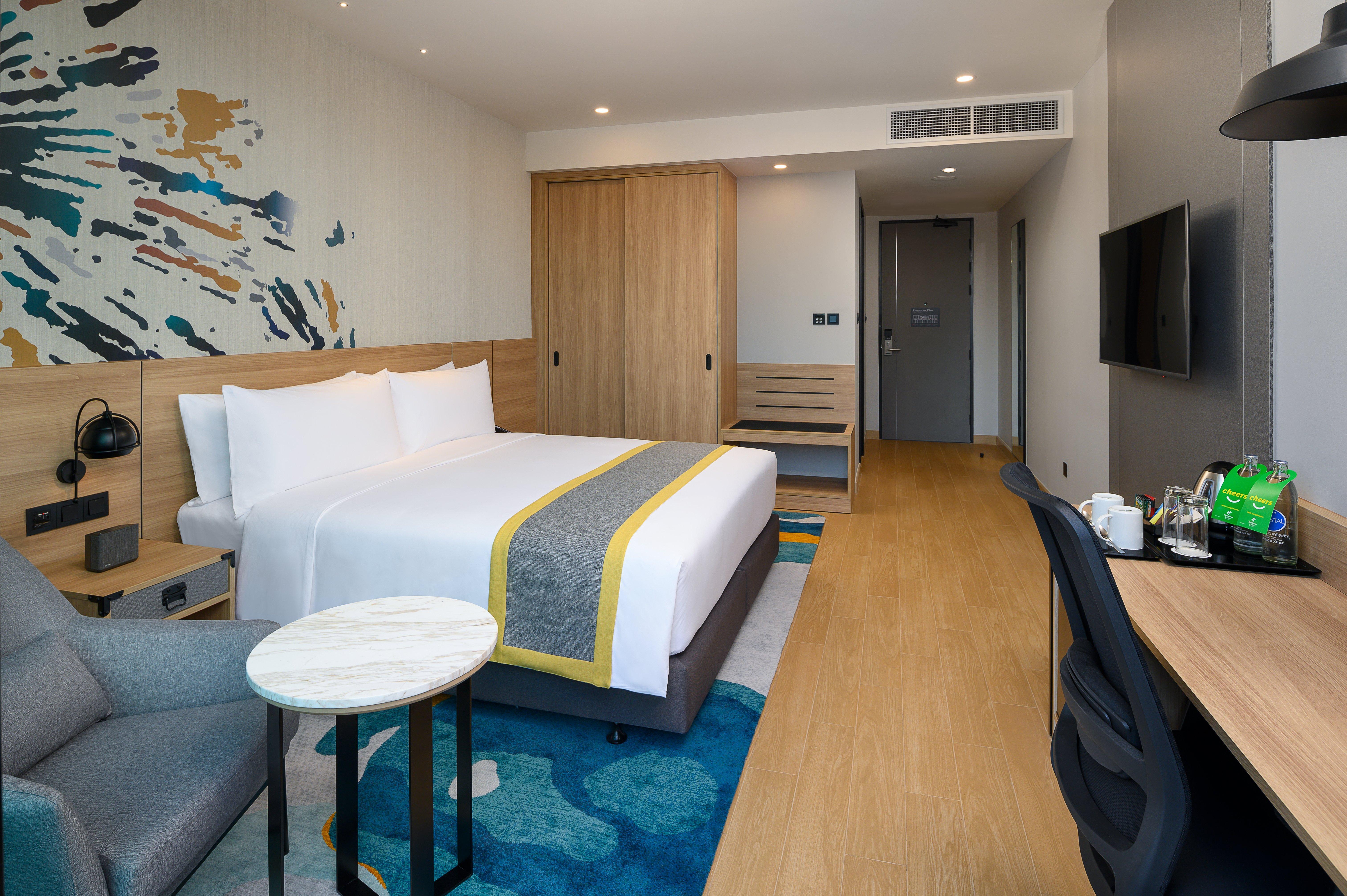 Holiday Inn&Suites Siracha Laemchabang, an IHG Hotel Si Racha Bagian luar foto