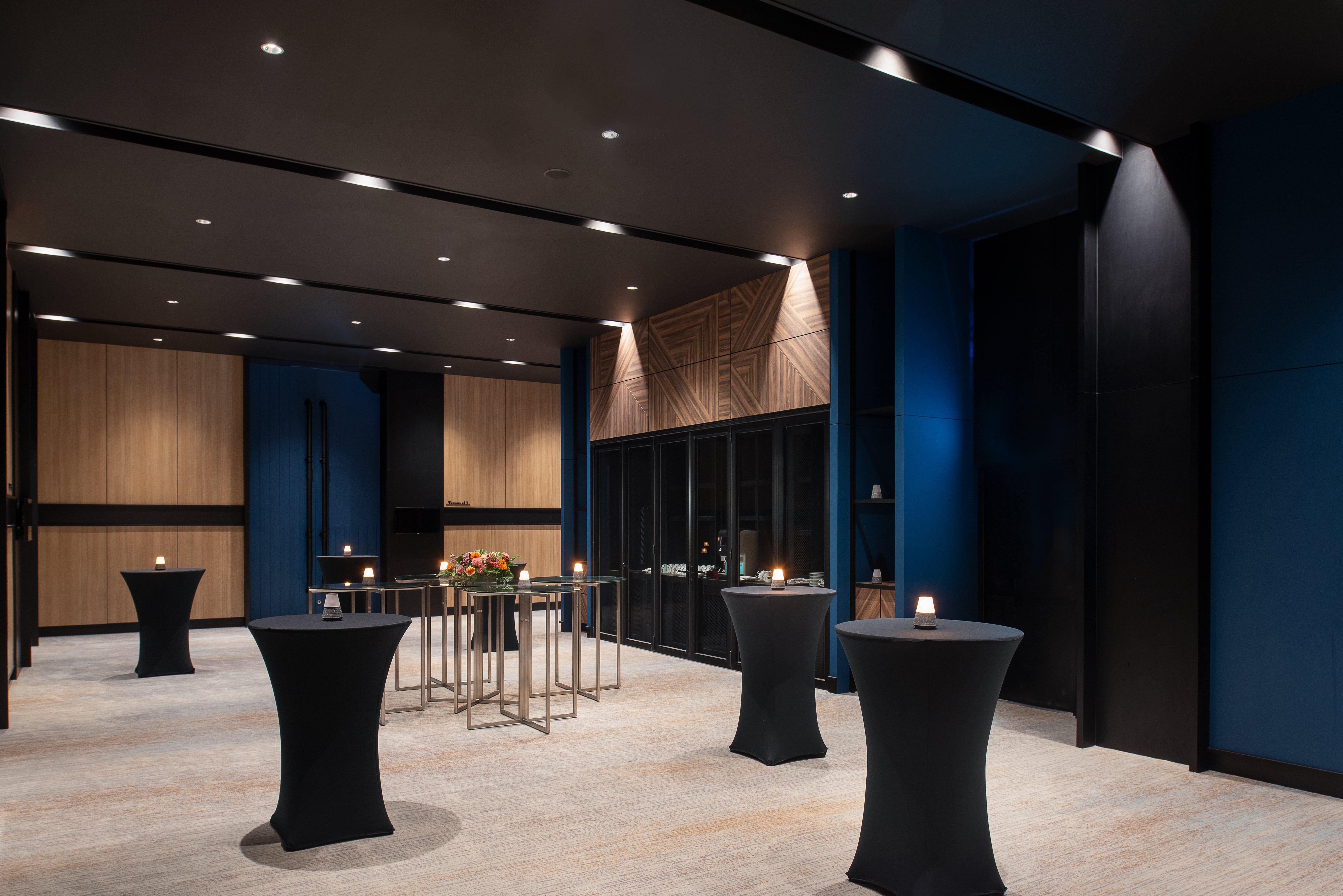 Holiday Inn&Suites Siracha Laemchabang, an IHG Hotel Si Racha Bagian luar foto