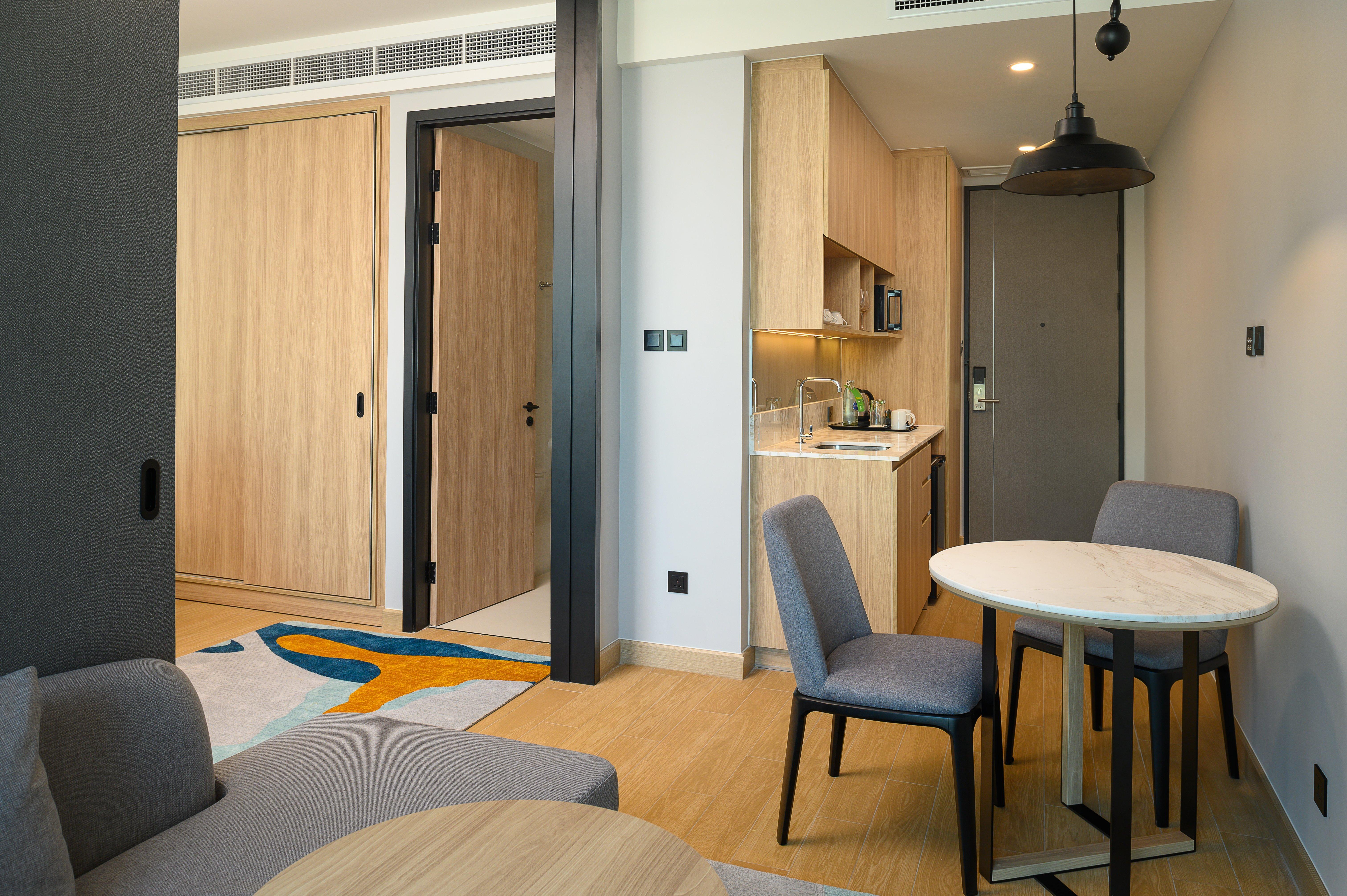 Holiday Inn&Suites Siracha Laemchabang, an IHG Hotel Si Racha Bagian luar foto