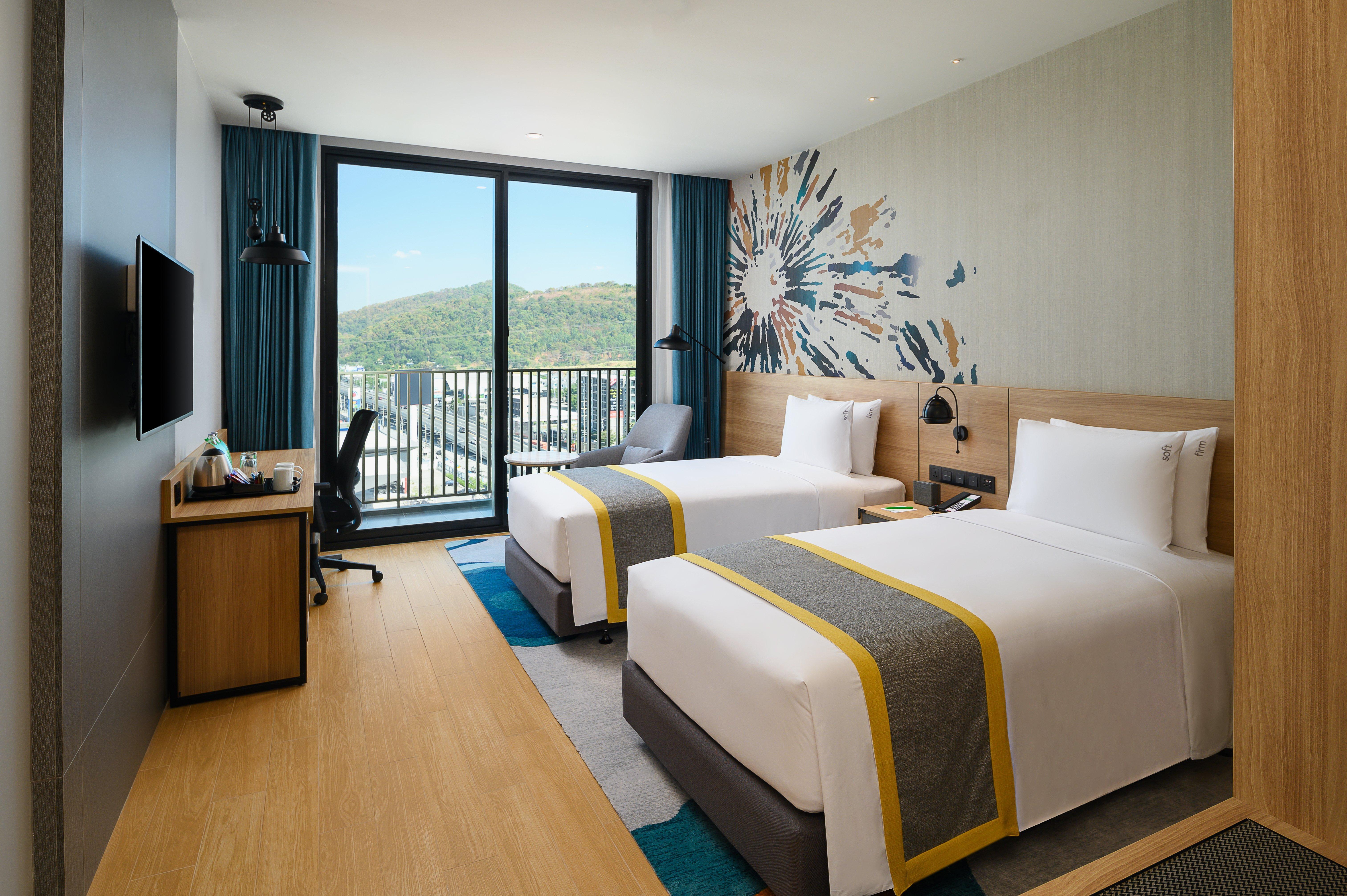 Holiday Inn&Suites Siracha Laemchabang, an IHG Hotel Si Racha Bagian luar foto