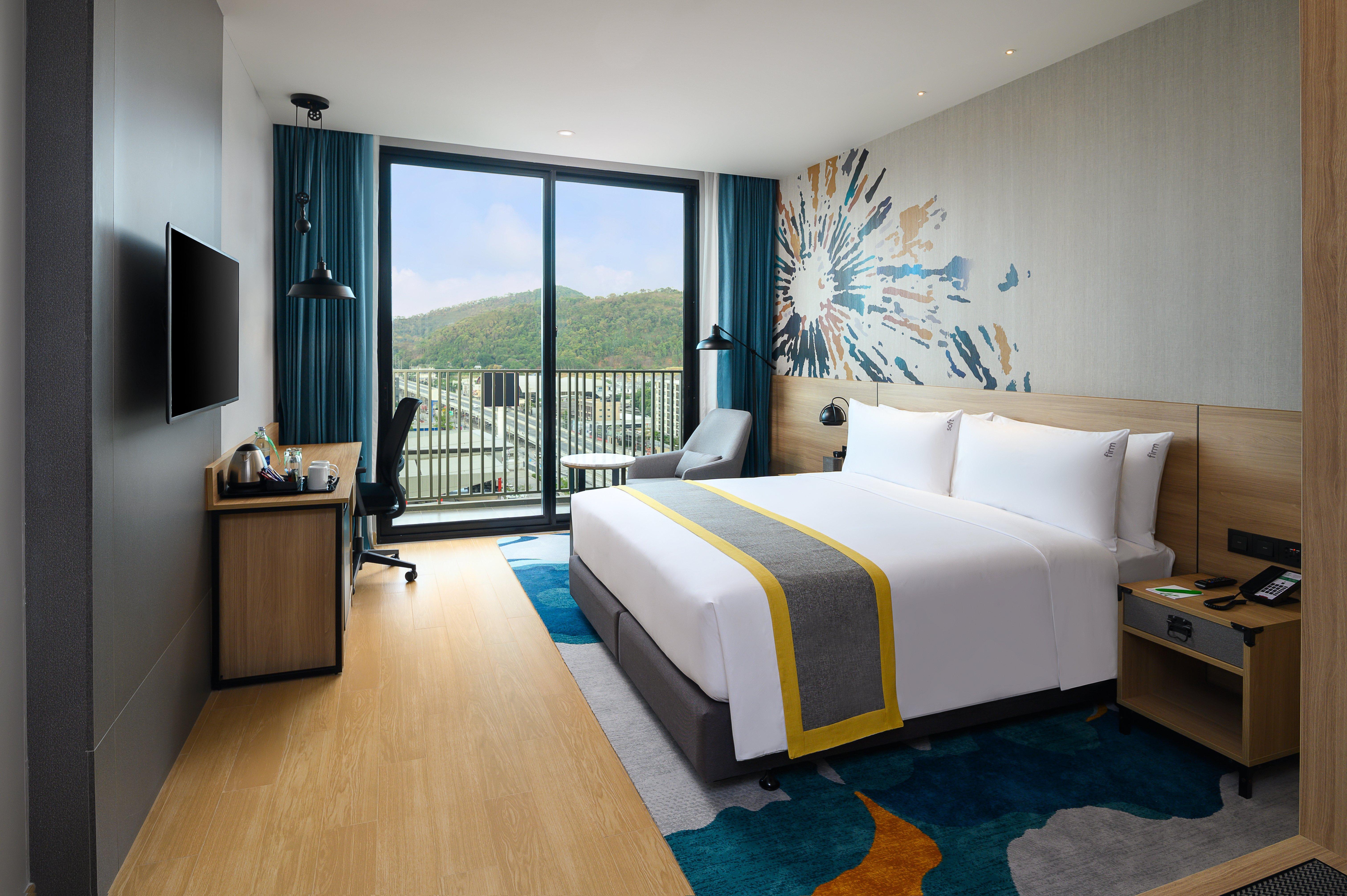 Holiday Inn&Suites Siracha Laemchabang, an IHG Hotel Si Racha Bagian luar foto