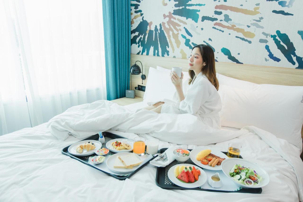 Holiday Inn&Suites Siracha Laemchabang, an IHG Hotel Si Racha Bagian luar foto