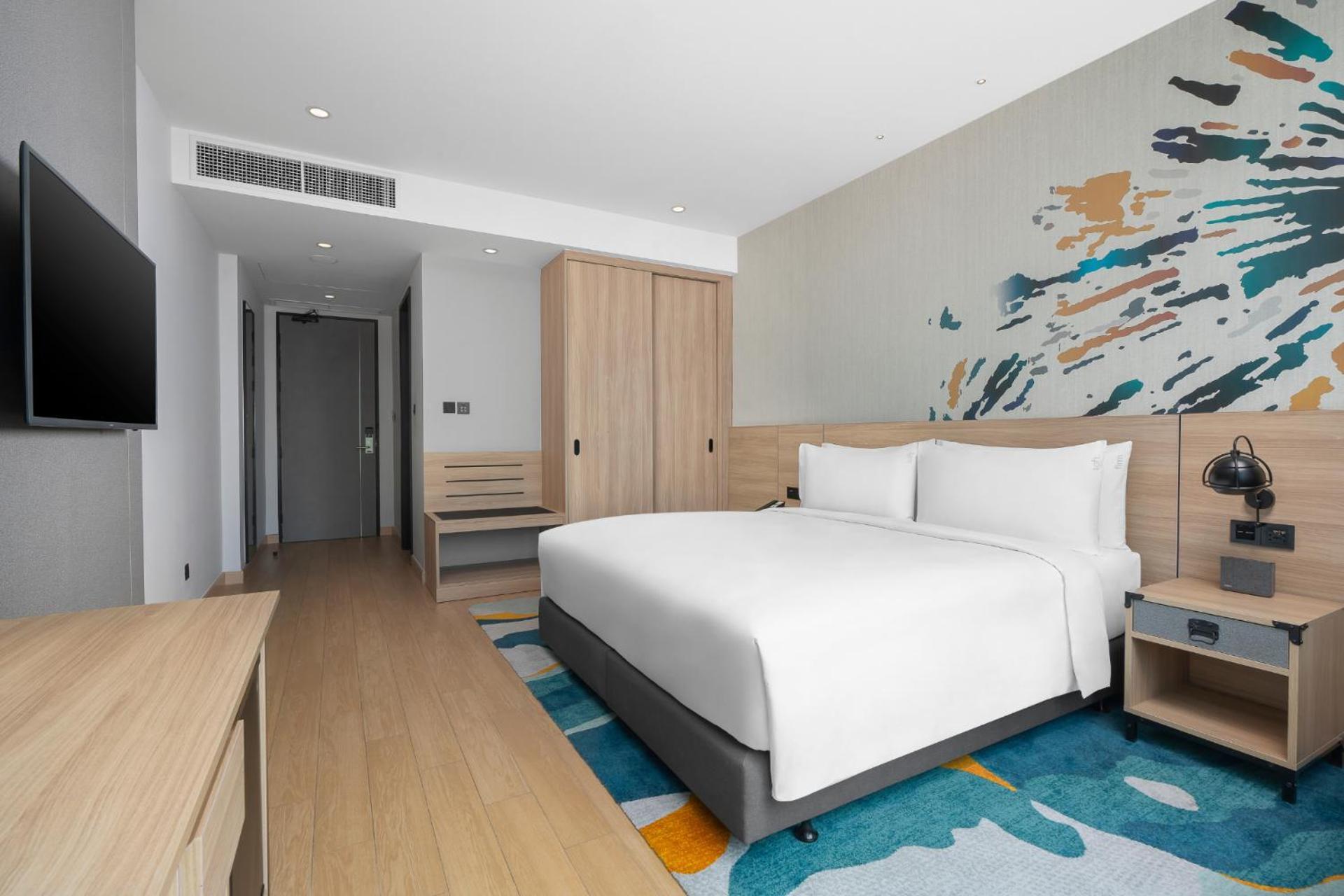 Holiday Inn&Suites Siracha Laemchabang, an IHG Hotel Si Racha Bagian luar foto